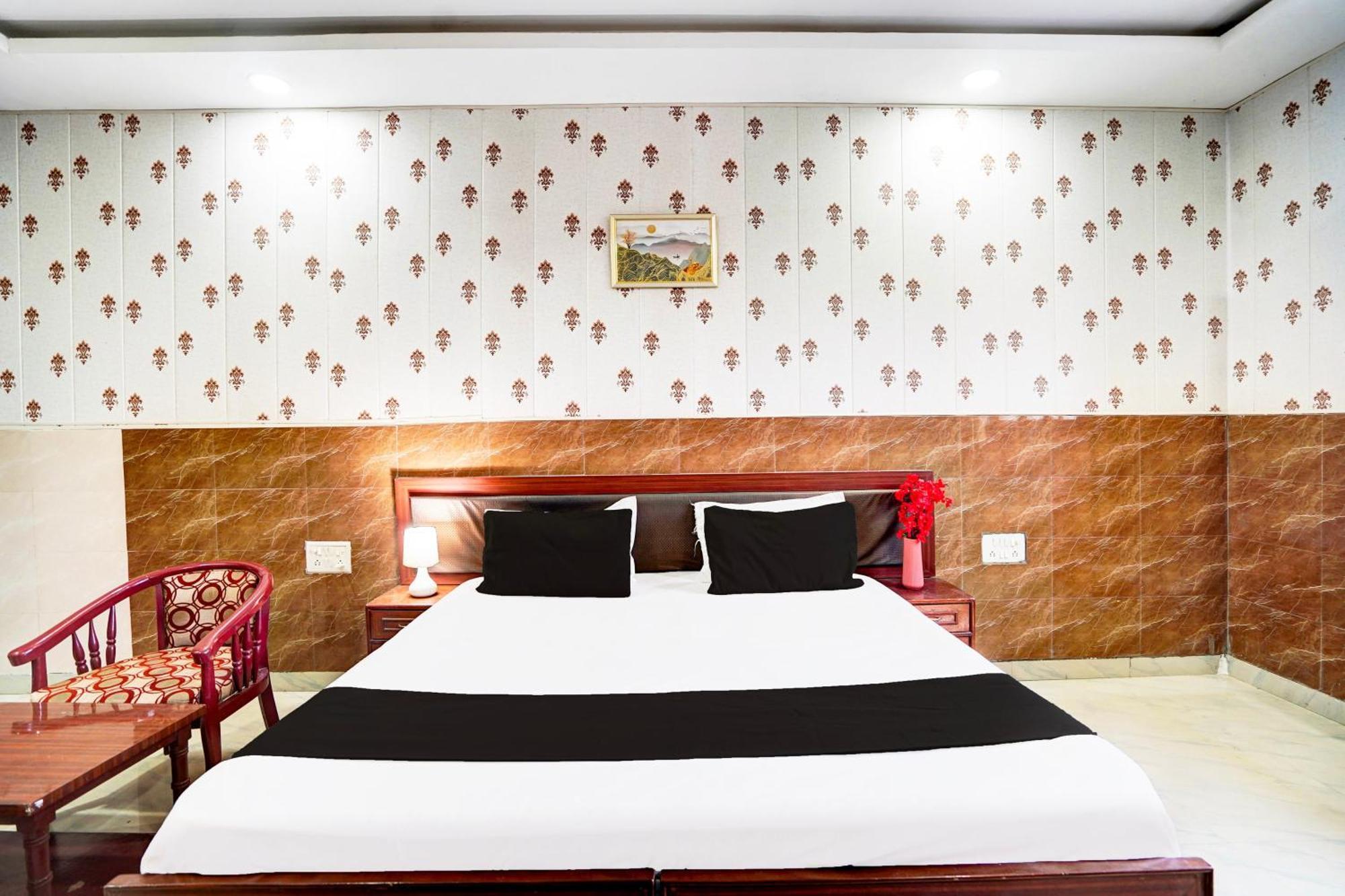 Hotel O Nova Resorts & Luxury Farm Raebareli Екстериор снимка