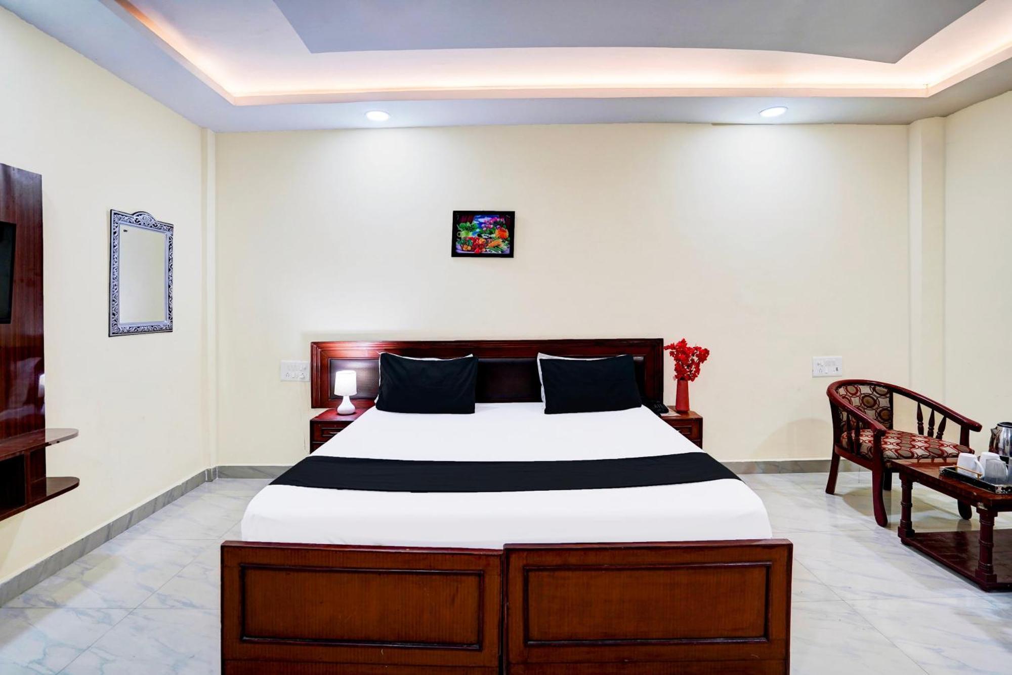Hotel O Nova Resorts & Luxury Farm Raebareli Екстериор снимка