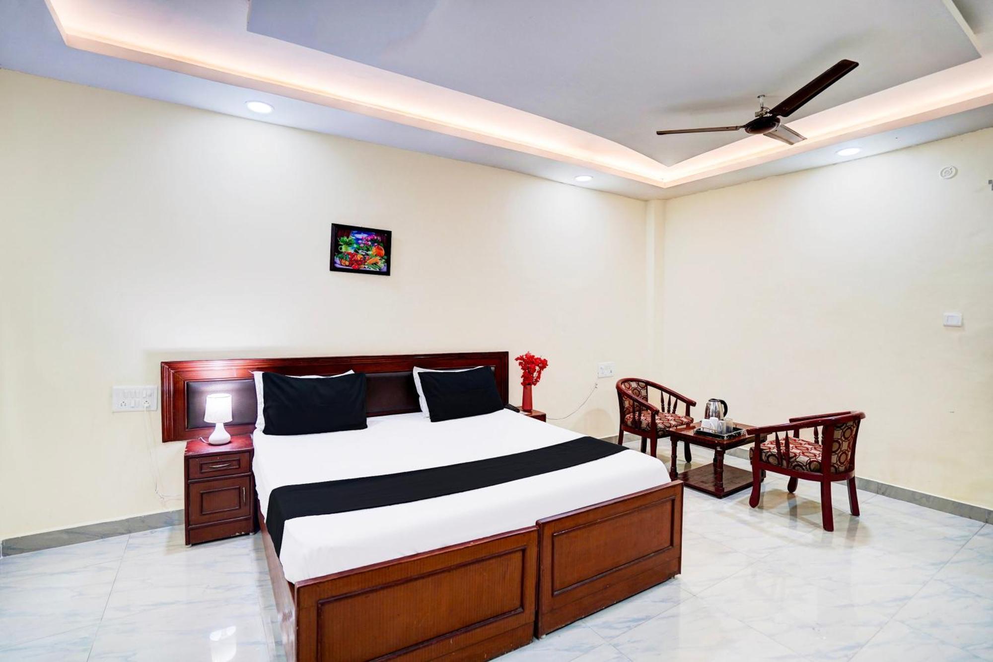 Hotel O Nova Resorts & Luxury Farm Raebareli Екстериор снимка